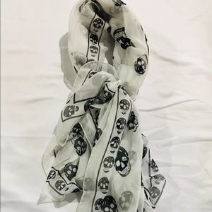 White McQueen Scarf
